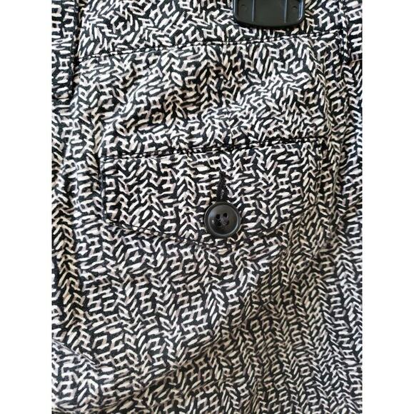 CAbi Chino Shorts Womens 0 Black White Geo Print Stretch Flat Front High Rise - Picture 12 of 12